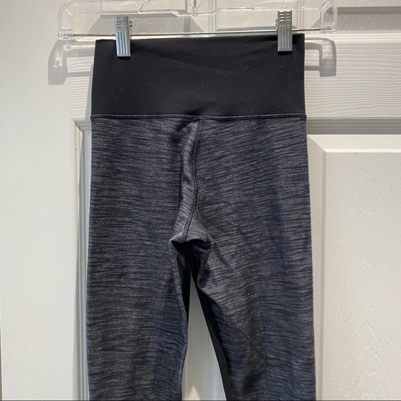 Lululemon Barre Pulse Pant Black Reversible Slub Denim Black size 2 W5976R - Picture 8 of 11